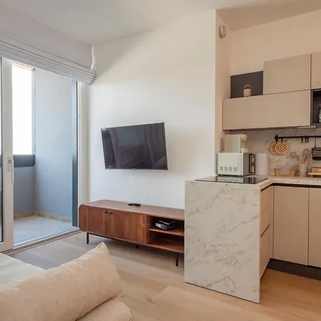 Luxury - Belcasule 7 *